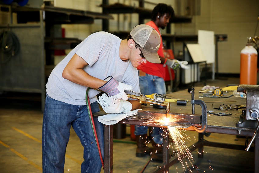 DeKalb resident Dustin Davis of DeKalb is enrolled on East Mississippi Community College’s Scooba campus in one of the college’s welding programs. Registration is under way for two new night welding courses at the Scooba campus. DeKalb resident Dustin Davis of DeKalb is enrolled on East Mississippi Community College’s Scooba campus in one of the college’s welding programs. Registration is under way for two new night welding courses at the Scooba campus.